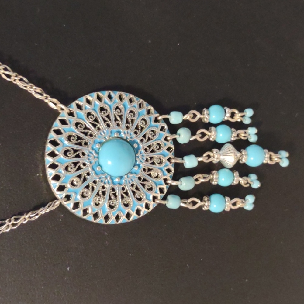 Necklace - Picture 2 of 3